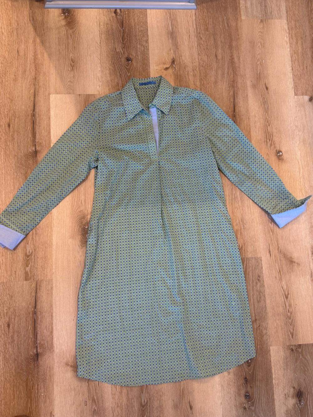 J. McLaughlin Green Geometric Button-Down Shirt Dress